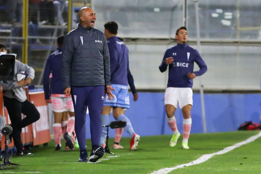 Paulucci sigue su buena racha en la UC con la tercera victoria consecutiva | Fútbol Chileno