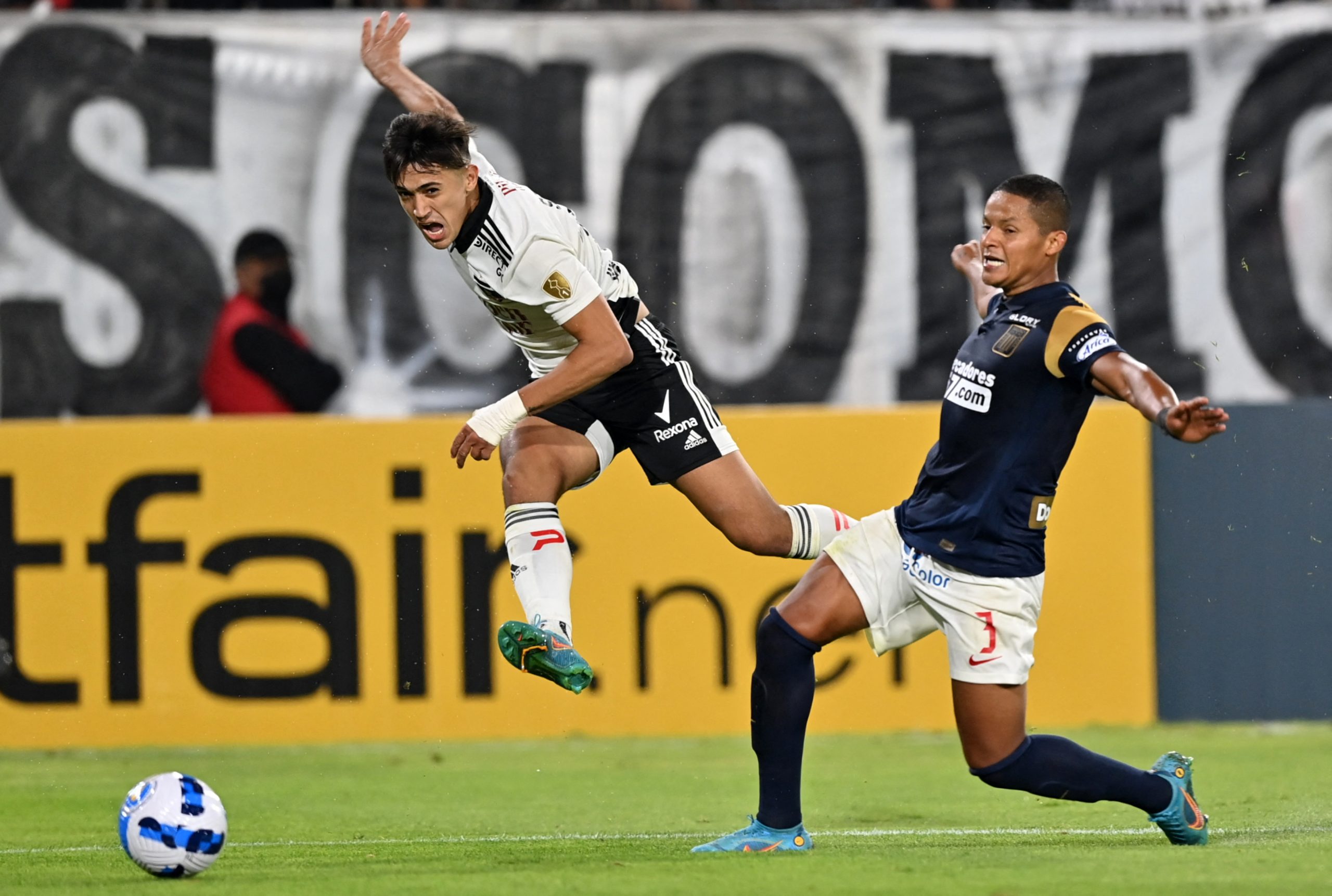 Blanco y Negro rechazó la propuesta de América de Mexico por Pablo Solari | Fútbol Chileno