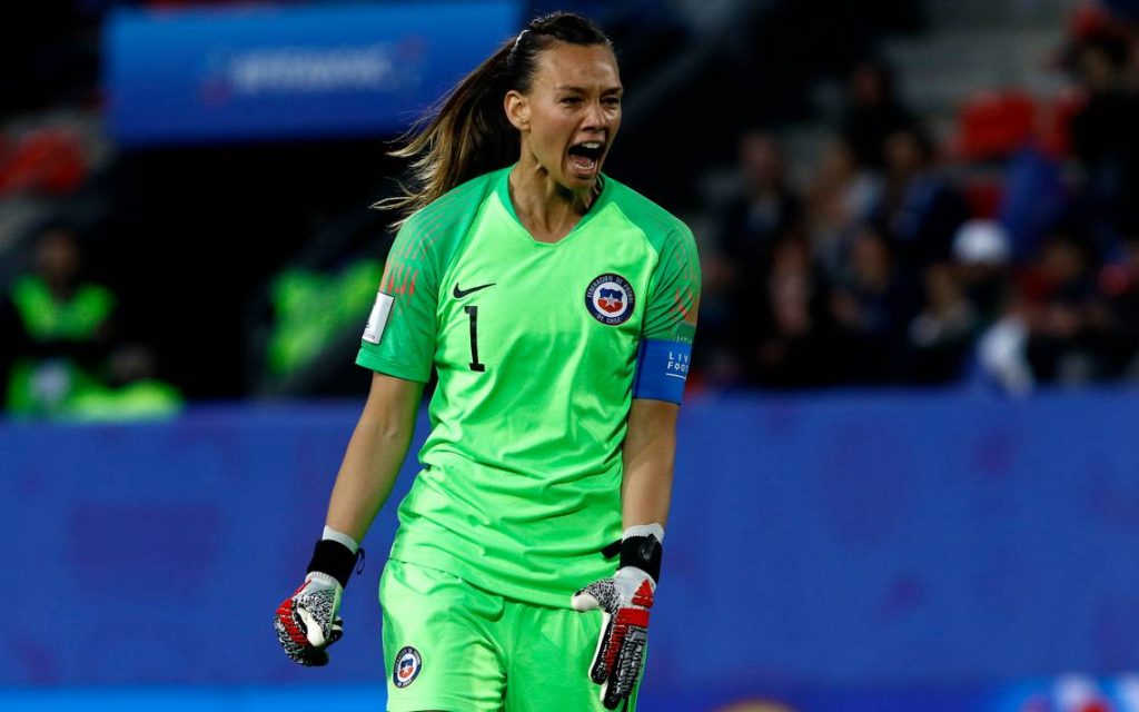 Este viernes es el último día para votar por Tiane Endler para el premio The Best de la FIFA | Fútbol Chileno