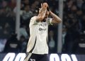 Arturo Vidal celebra