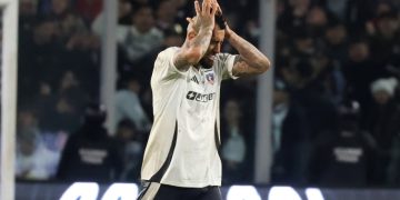 Arturo Vidal celebra